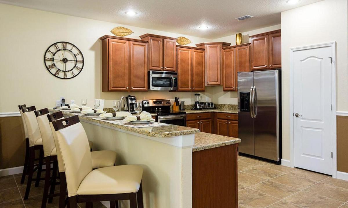 Beautiful 5 Star Villa on Champions Gate with Large Private Pool Orlando Villa 4309 - image 5