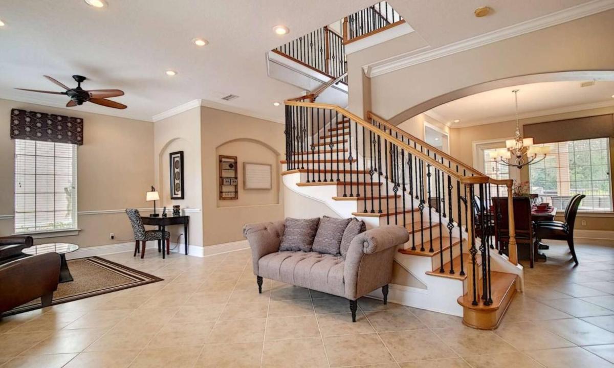 Luxury Private Villa with Large Pool on Reunion Resort and Spa Orlando Villa 4739 - image 4