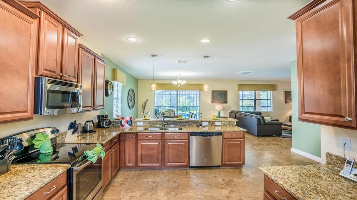 Rent Your Own Exclusive Villa with Large Private Pool on Champions Gate Resort Orlando Villa 5002 - image 6