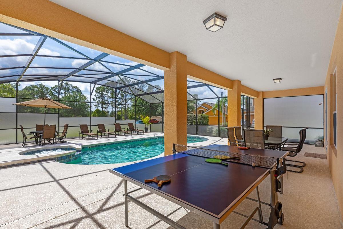 Watersong Dream II- 5 bedroom home with a private pool & spa movie room and gas BBQ - image 4