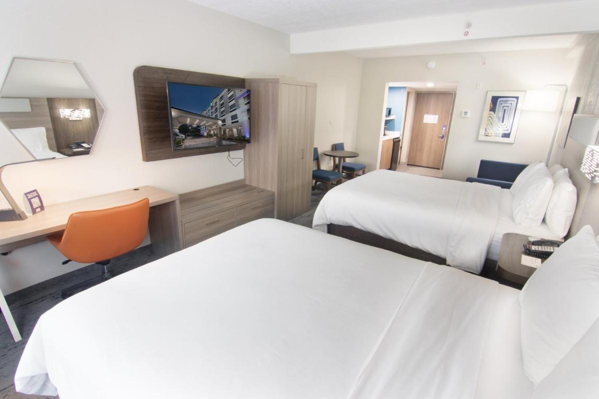 Holiday Inn Express and Suites Fort Lauderdale Airport West an IHG Hotel - image 5