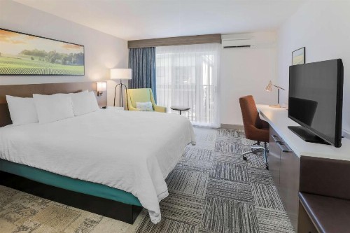 Hilton Garden Inn Davis Downtown - image 11