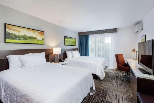 Hilton Garden Inn Davis Downtown - image 16