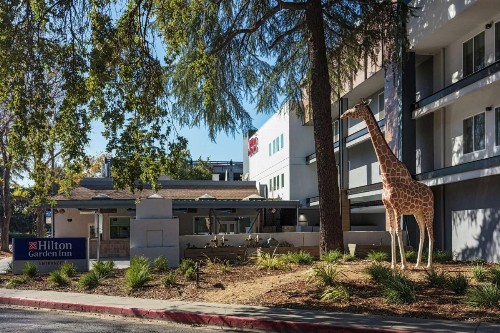 Hilton Garden Inn Davis Downtown - image 2
