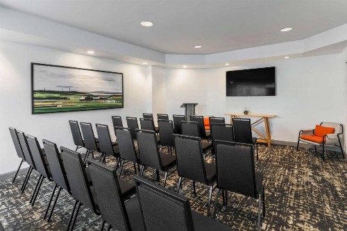 Hilton Garden Inn Davis Downtown - image 8