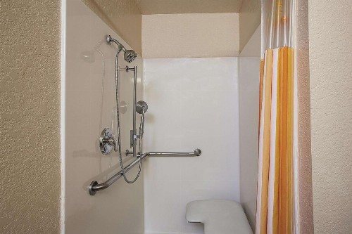 La Quinta by Wyndham Davis - image 16