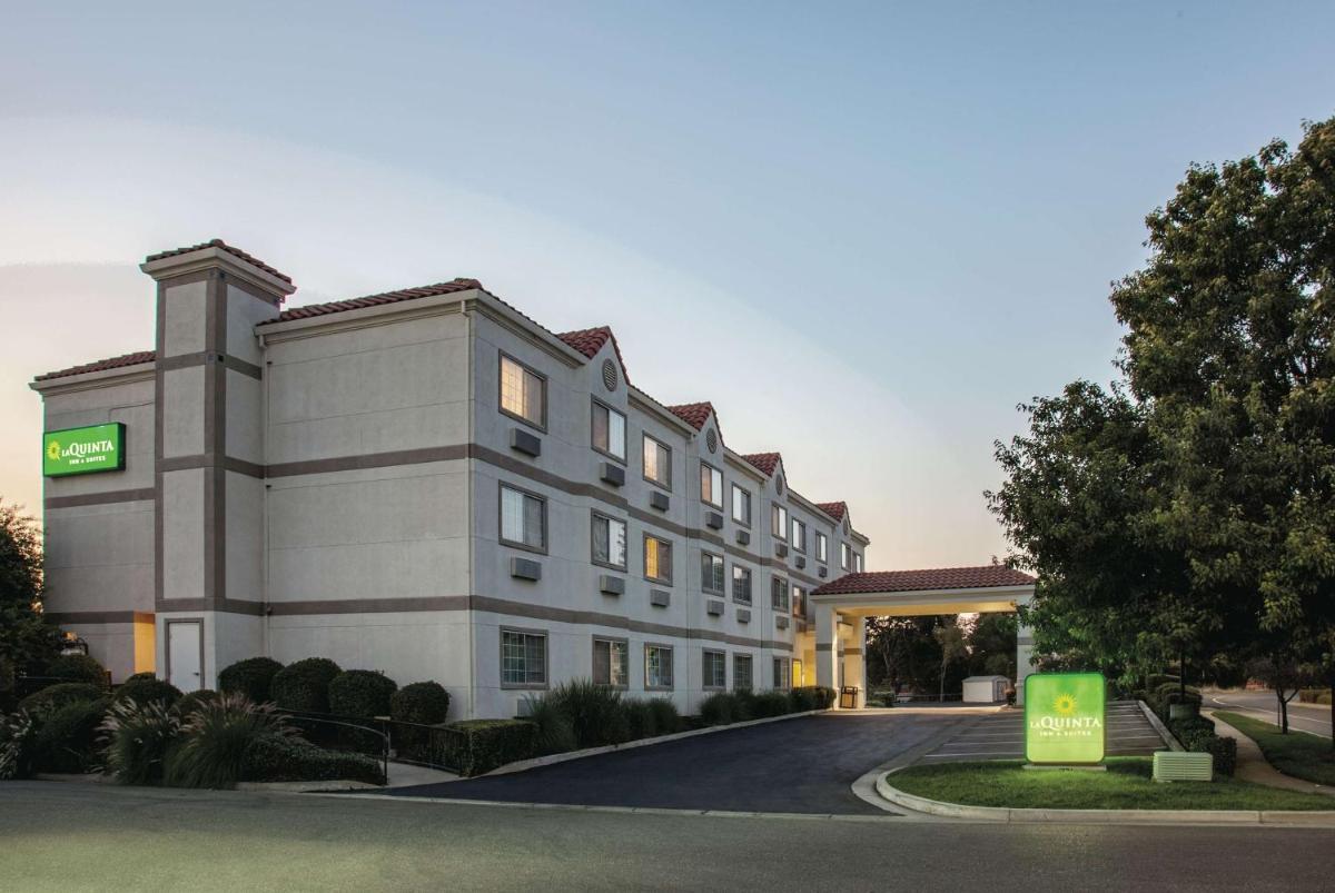 La Quinta by Wyndham Davis - image 2