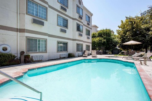 La Quinta by Wyndham Davis - image 34