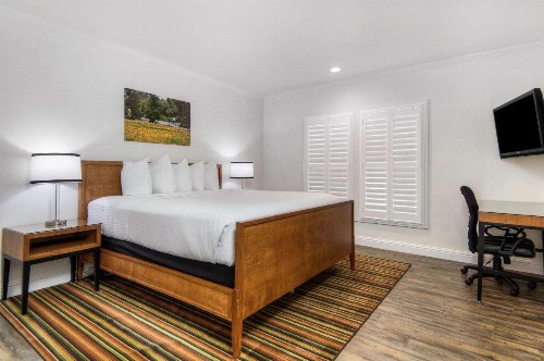 Aggie Inn Ascend Hotel Collection - image 23
