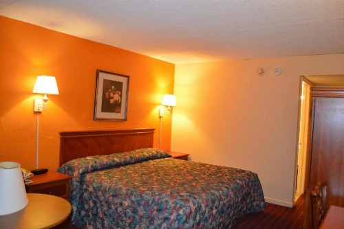 Travelers Inn - image 28
