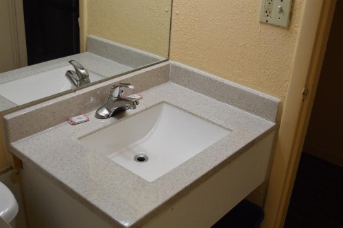 Travelers Inn - image 32