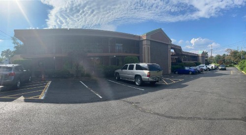 Travelers Inn - image 9