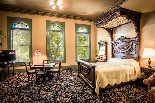 Weinhard Hotel - image 3