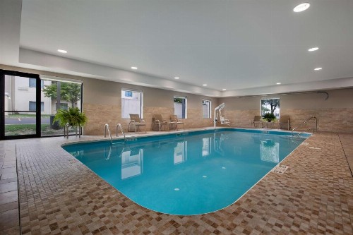 Hampton Inn & Suites Dayton-Vandalia - image 12
