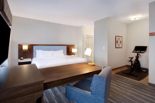 Hampton Inn & Suites Dayton-Vandalia - image 25