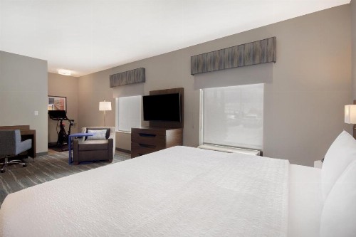 Hampton Inn & Suites Dayton-Vandalia - image 28