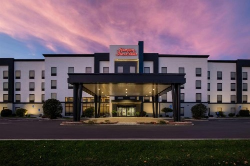 Hampton Inn & Suites Dayton-Vandalia - image 7