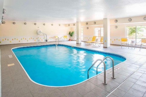 Fairfield Inn & Suites by Marriott Dayton South - image 10