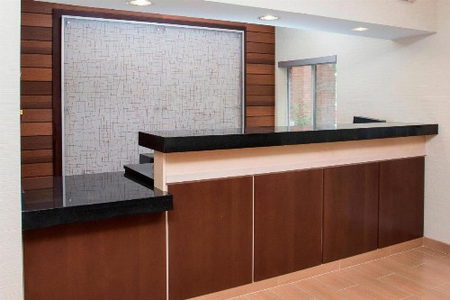 Fairfield Inn & Suites by Marriott Dayton South - image 2