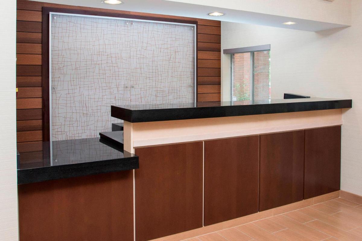 Fairfield Inn & Suites by Marriott Dayton South - image 2
