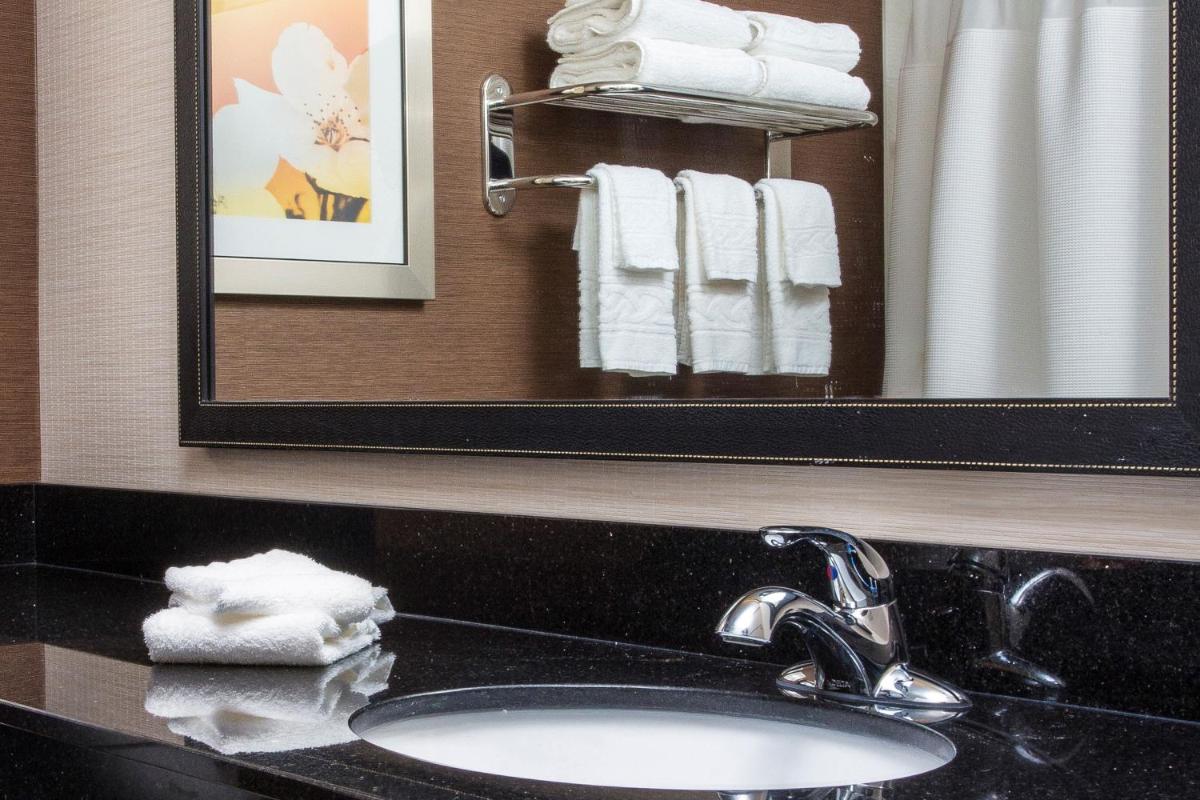 Fairfield Inn & Suites by Marriott Dayton South - image 6