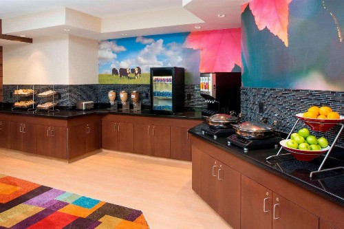 Fairfield Inn & Suites by Marriott Dayton South - image 9