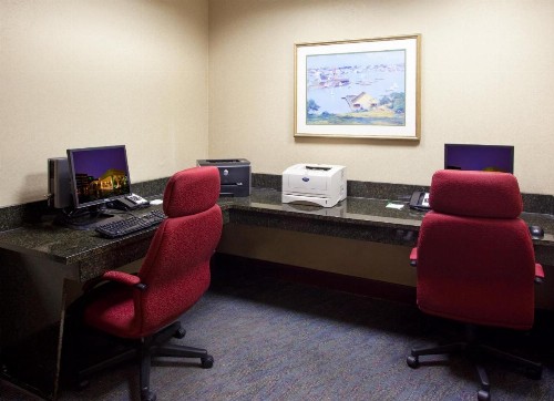Holiday Inn Dayton/Fairborn I-675 an IHG Hotel - image 13