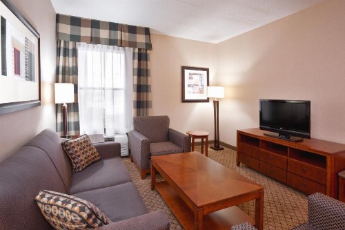 Holiday Inn Dayton/Fairborn I-675 an IHG Hotel - image 50