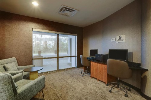 SpringHill Suites Dayton South/Miamisburg - image 2