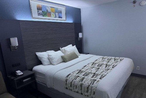 Red Lion Inn & Suites Dayton Airport - image 11
