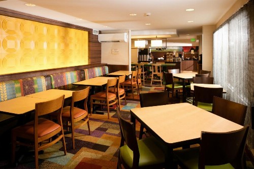 Red Lion Inn & Suites Dayton Airport - image 20
