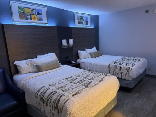 Red Lion Inn & Suites Dayton Airport - image 41