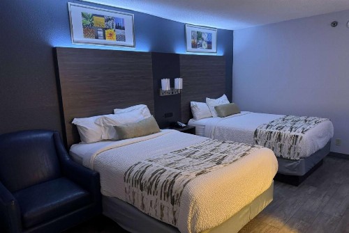 Red Lion Inn & Suites Dayton Airport - image 9