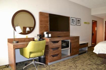 Hampton Inn Dayton/Huber Heights - image 4