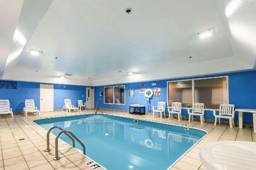 Comfort Inn & Suites Dayton - image 14