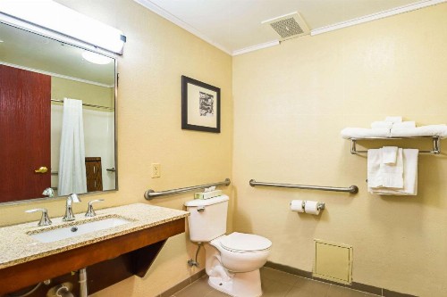 Comfort Inn & Suites Dayton - image 16