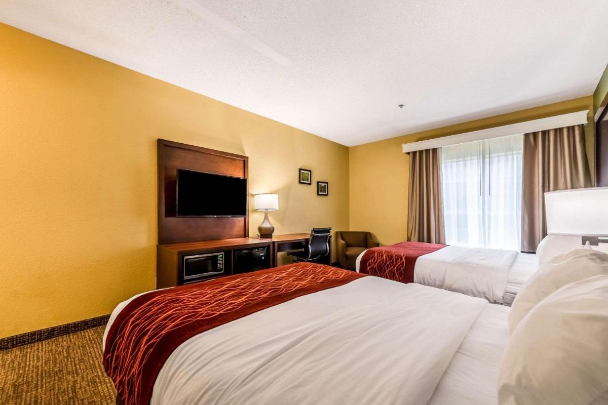 Comfort Inn & Suites Dayton - image 5