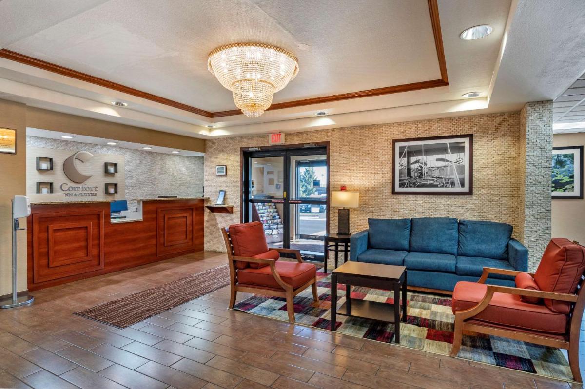 Comfort Inn & Suites Dayton - image 7