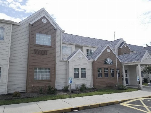 Microtel Inn & Suites by Wyndham Riverside - image 28