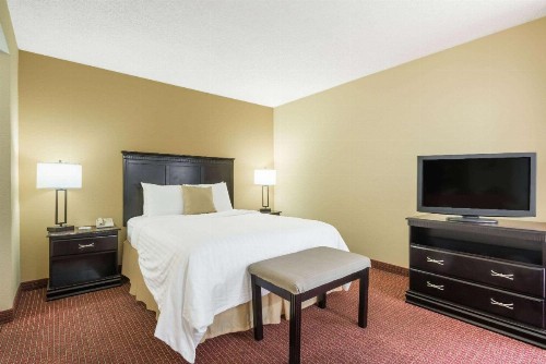 Hawthorn Suites Dayton North - image 24