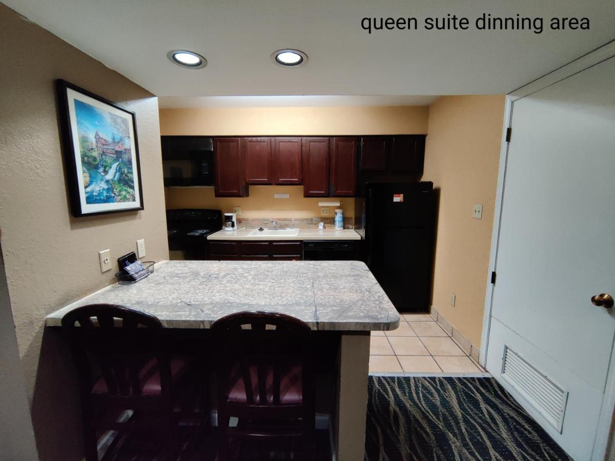 Hawthorn Suites Dayton North - image 3