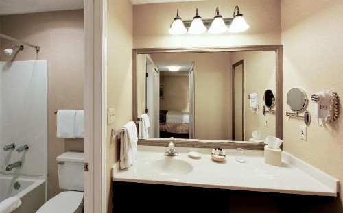 Hawthorn Suites Dayton North - image 9