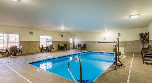 Comfort Inn & Suites Dayton North - image 18