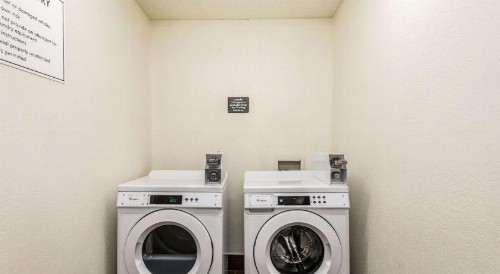 Comfort Inn & Suites Dayton North - image 27