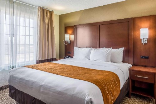 Comfort Inn & Suites Dayton North - image 31