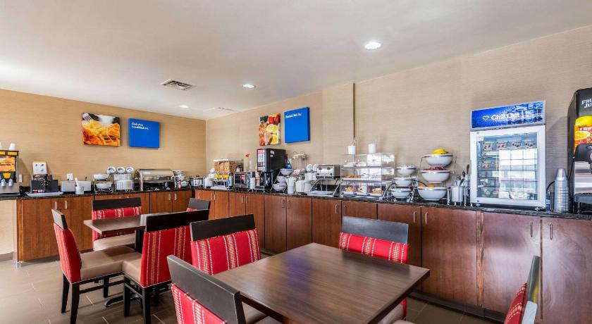 Comfort Inn & Suites Dayton North - image 7