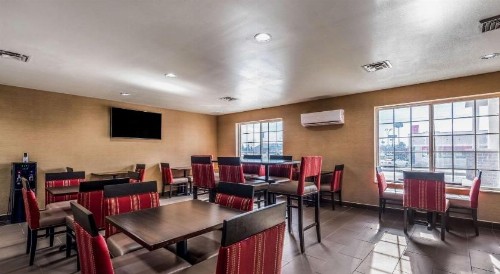 Comfort Inn & Suites Dayton North - image 8