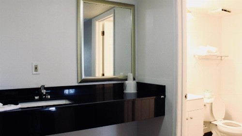Motel 6-Dayton OH - image 10