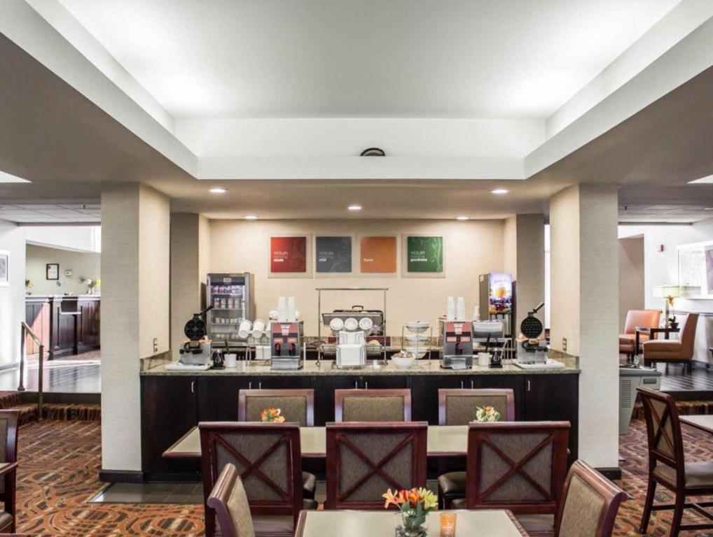 Quality Inn Dayton - image 6