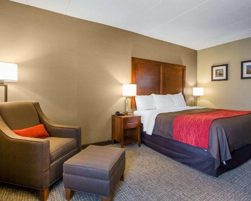 Comfort Inn Dayton - Huber Heights - image 9